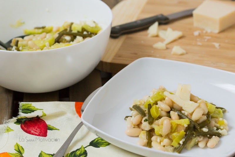 Ensalada de alubias blancas calabacin puerro y vinagreta de limon