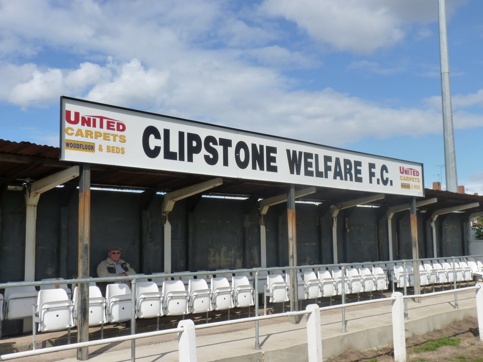 The Groundhopper Clipstone Welfare 1 Yorkshire Main 2