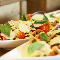 Fresh Garden Salad, Garlic Ranch and Blue Cheese Dressing Fresh Garden Salad, Garlic Ranch and Blue Cheese Dressing