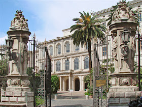 The Palazzo Barberini was designed by Maderno on  behalf of the the family of Pope Urban VIII