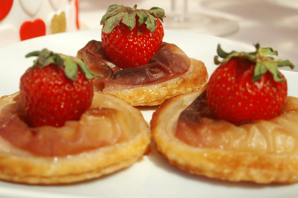 Sweet On Parties { BAKE CREATE CELEBRATE } {Bake} A Sweet Donut Peach