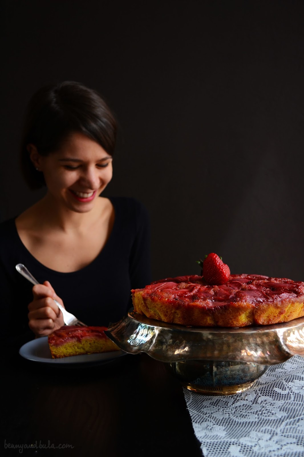 Torta Capovolta alle Fragole / Upside Down Strawberry Cake