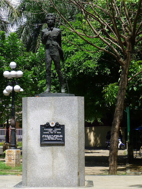 Statue of Alexander Pushkin, Manila