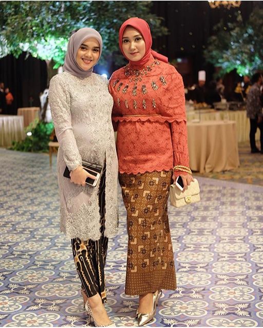 45 Model Kebaya Modern Berjilbab Koleksi Terbaik 2019  Model Baju