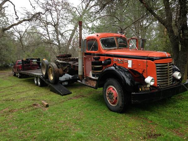 1947 GMC 900 Series - Old Truck