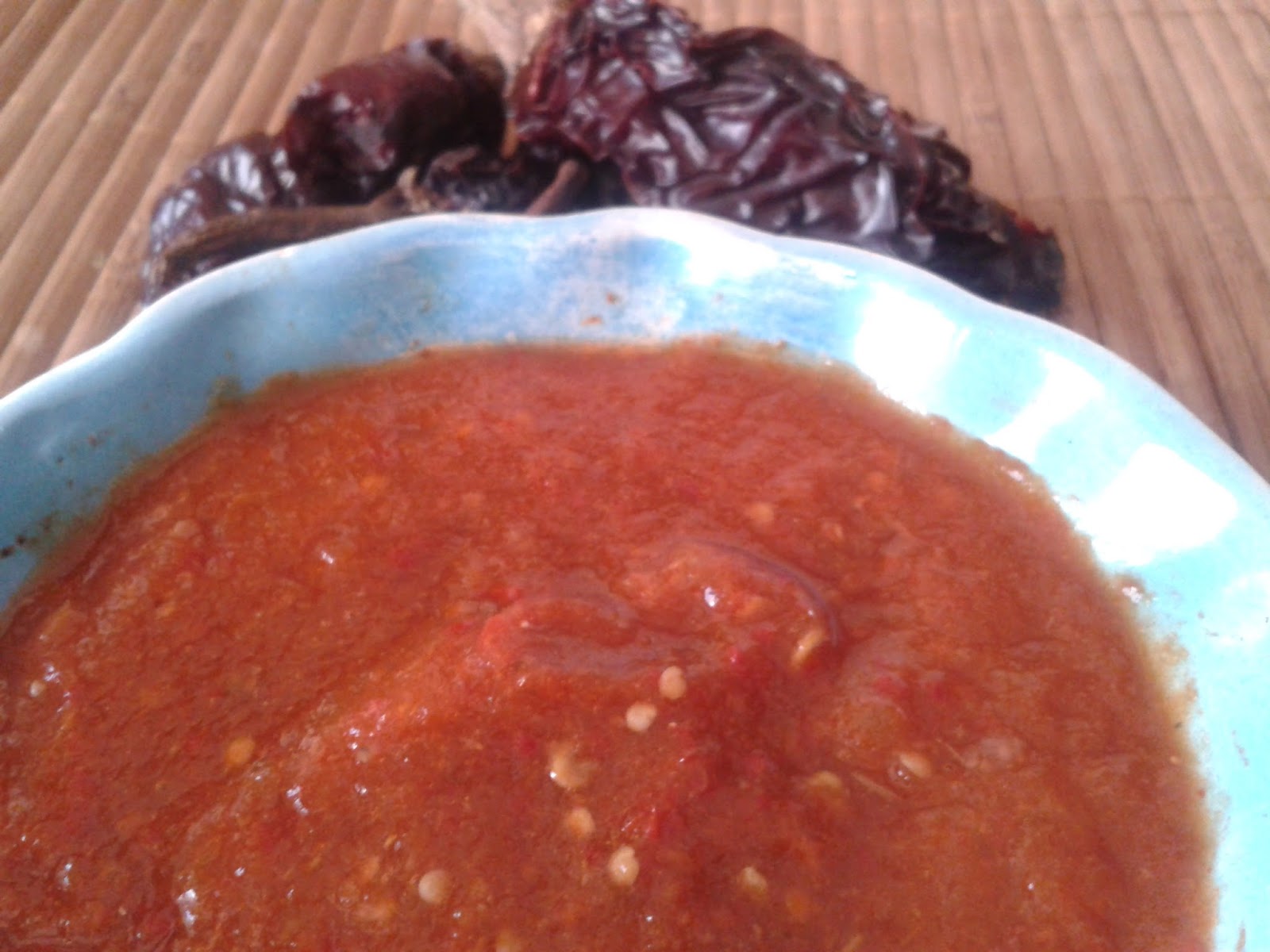 MY COOKING TIME: Salsa de Tomatillo y Chile Morita