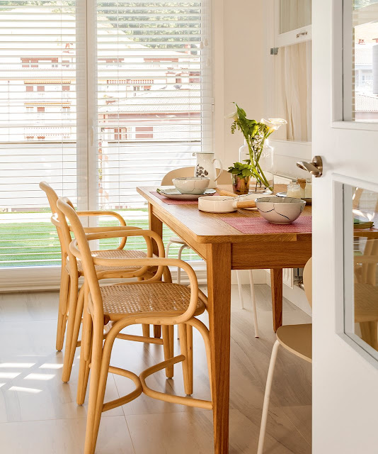 Pequeno sobrado 70 m² que encanta pela decoração feliz. Blog Achados de Decoração Pequeno sobrado 70 m² que encanta pela decoração feliz. Blog Achados de Decoração