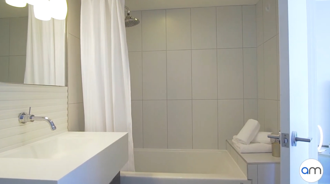 14 Photos vs. 55 Stewart St, Toronto Condo Interior Design Tour