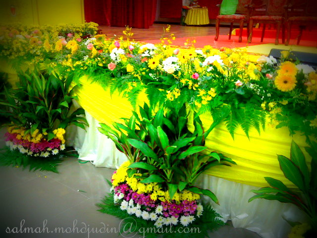 Cutting Flower Perhiasan Bunga HIASAN BUNGA DI KOLEJ Cutting Flower Perhiasan Bunga HIASAN BUNGA DI KOLEJ