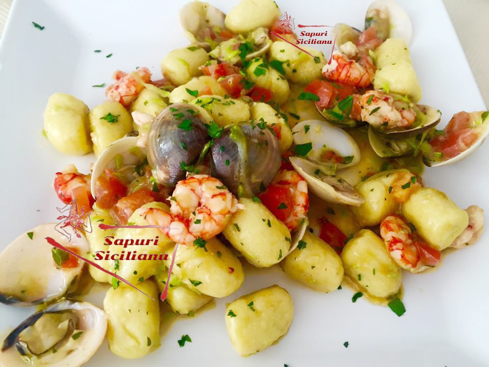 Sapuri Sicilianu GNOCCHI AI FRUTTI DI MARE