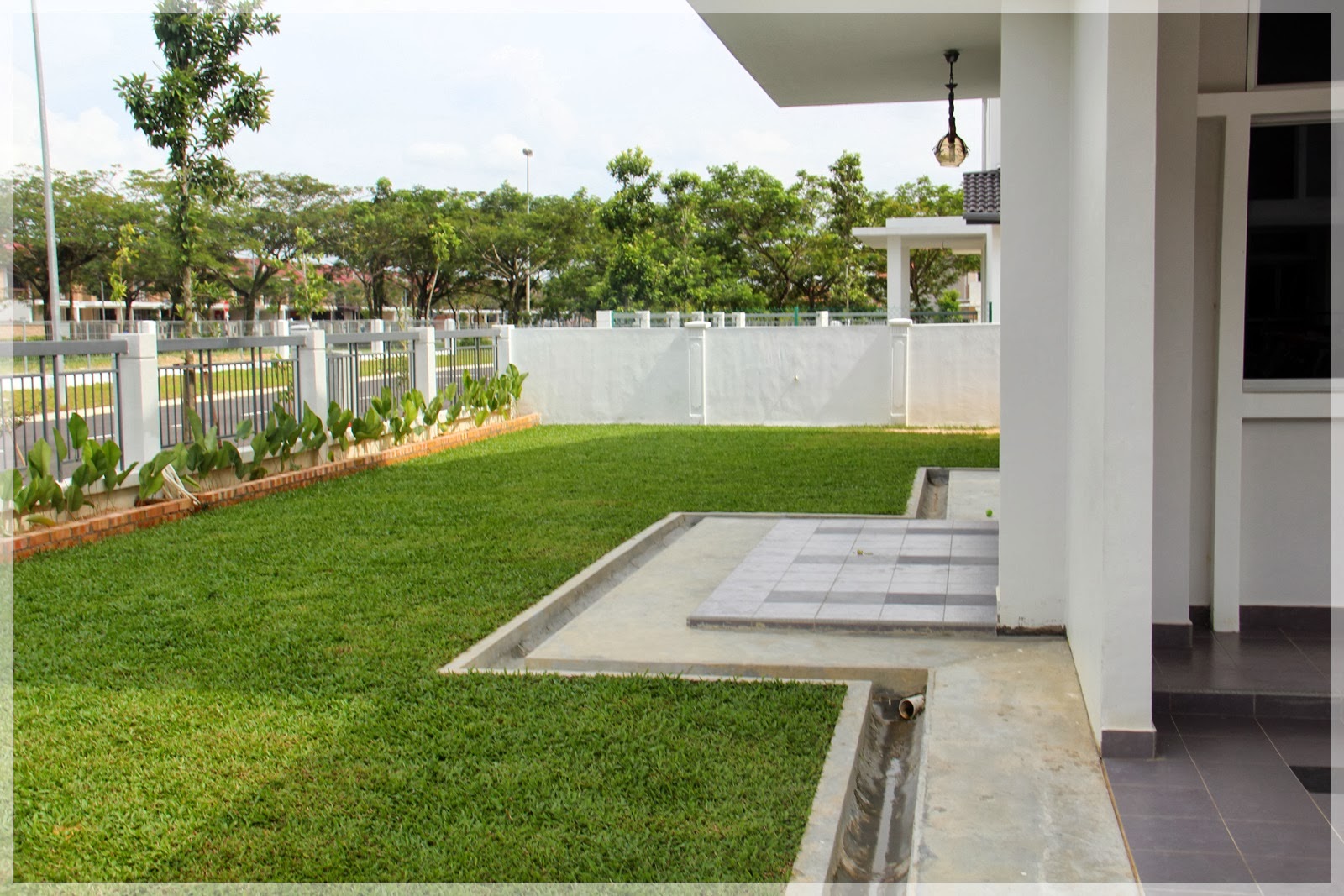Contoh Landskap Rumah Corner Lot / Corner Lot Elmina Green West Jalan