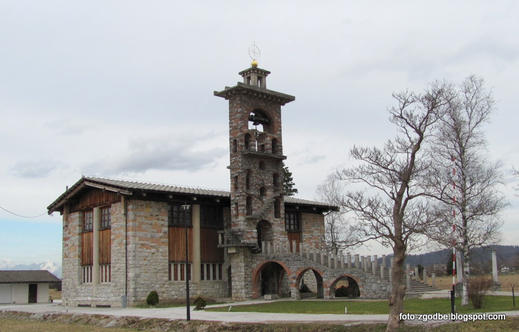 Plečnikova cerkev sv. Mihaela na Ljubljanskem barju