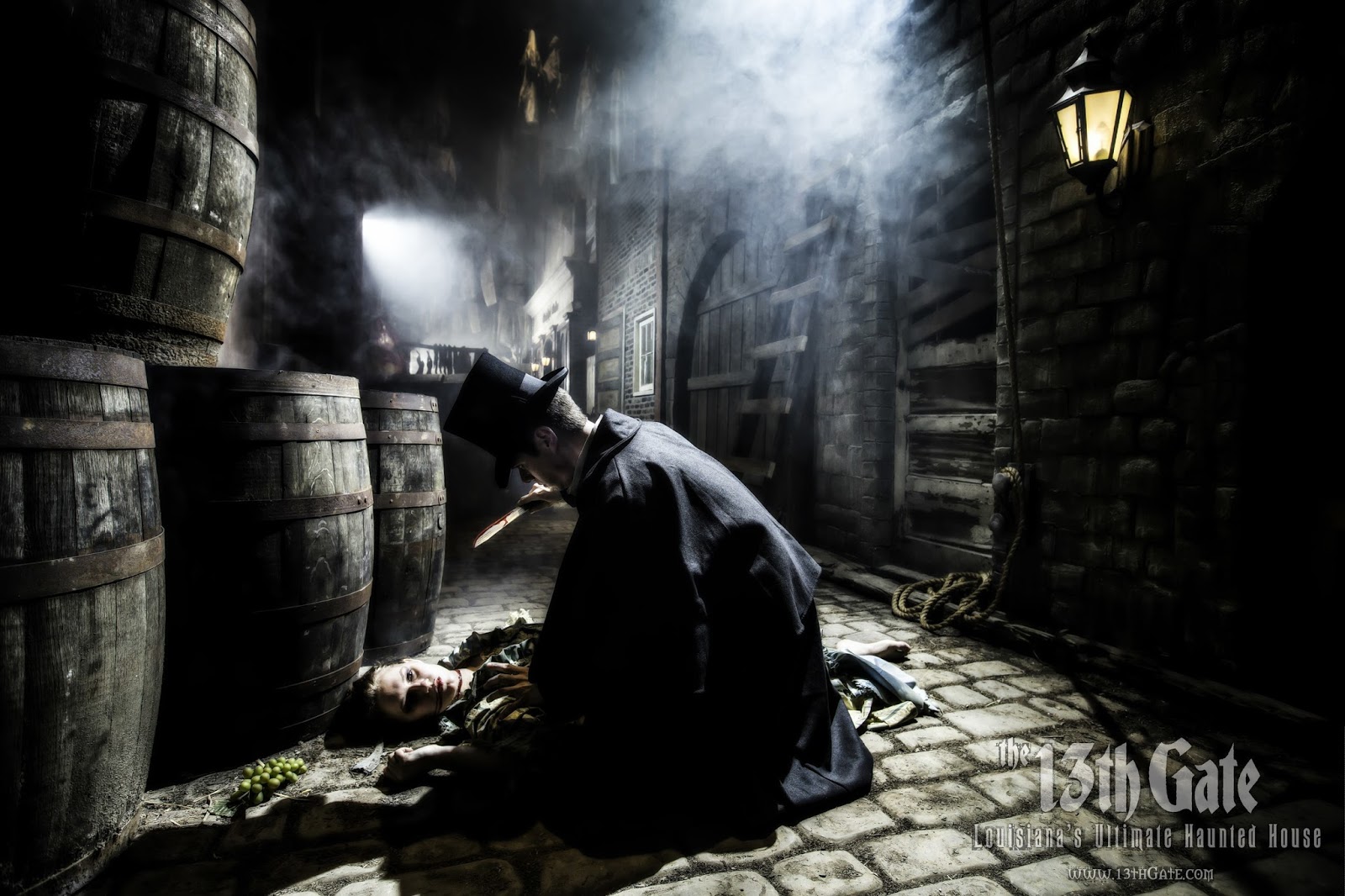 The 13 MUST SEE Haunted Houses in the Nation 2016