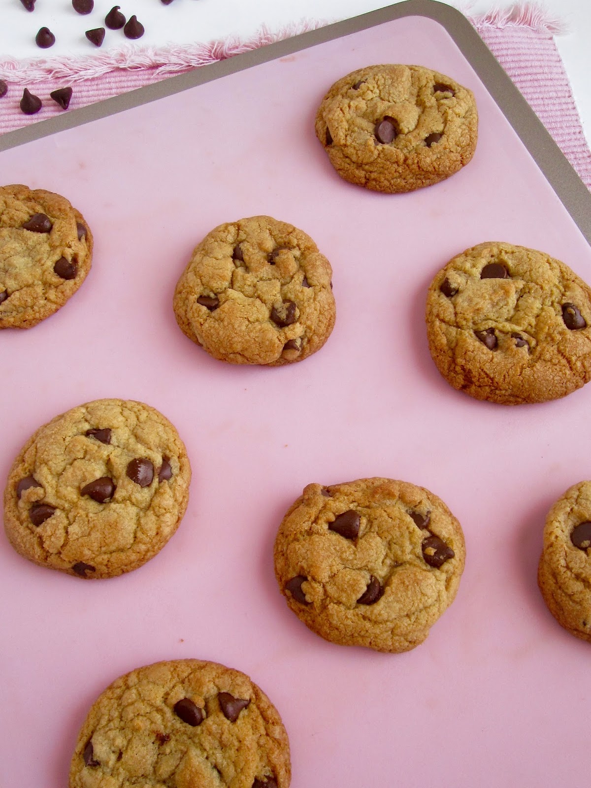 {VIDEO} THE BEST SmallBatch Chocolate Chip Cookies (Yield 8) The