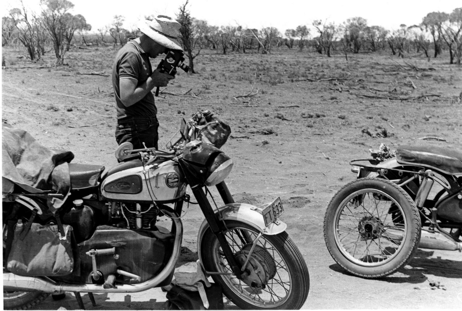 Good for Retro and Classic Motorcycles Vintage Desert Water Bag