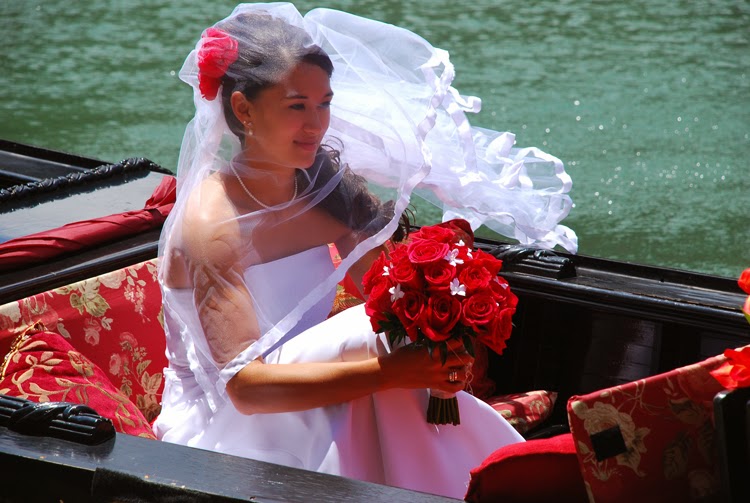 [Amanda MacLean] Gondola Indianapolis, Indy Canals