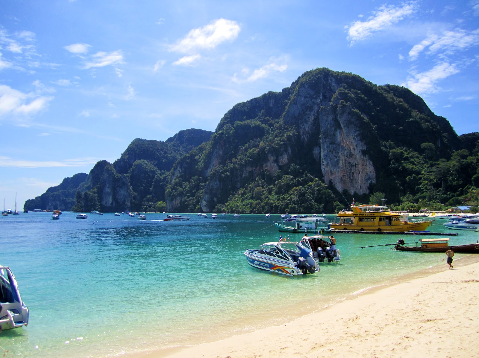 World Visits Visit to Ko Phi Phi Travel Guide World Visits Visit to Ko Phi Phi Travel Guide
