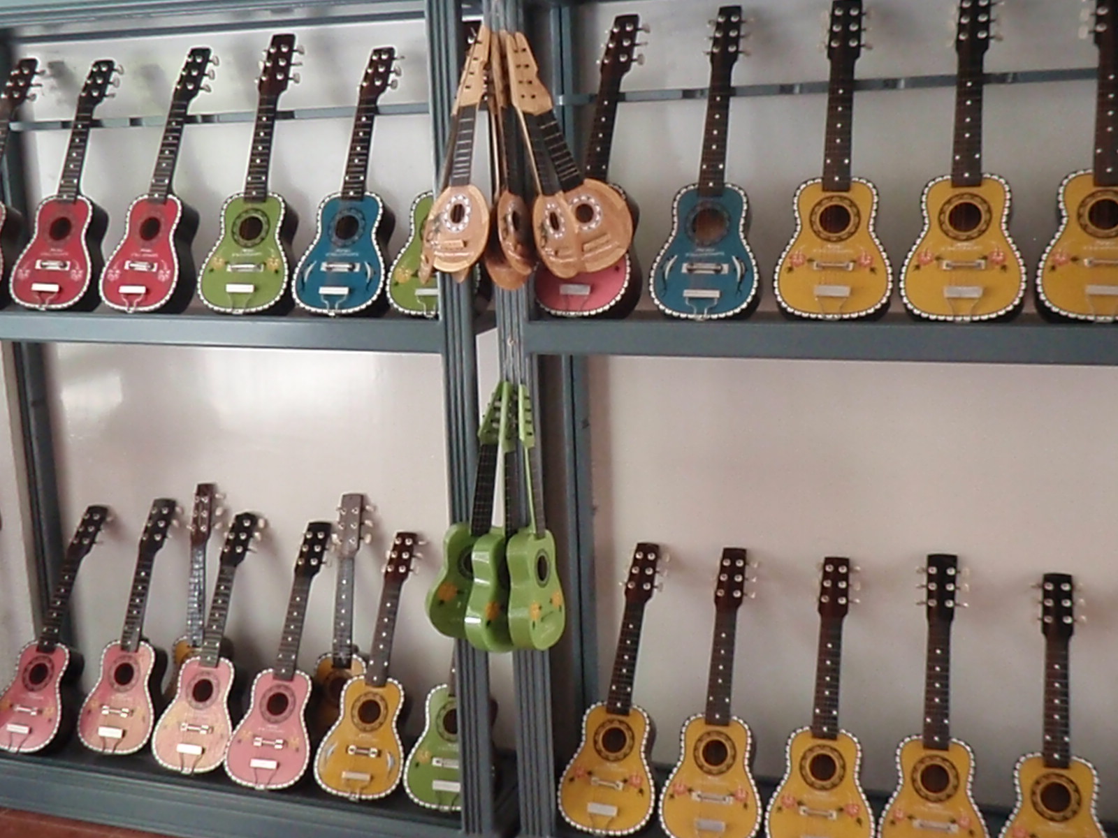 Alegre Guitar Factory Store in Mactan, Cebu Noelizm