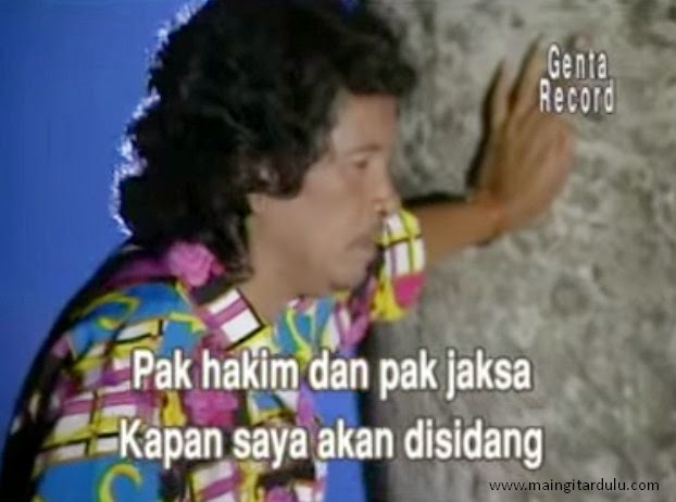 Lirik Lagu Dan Kunci Gitar Iwan Fals Pak Tua Arsia Lirik
