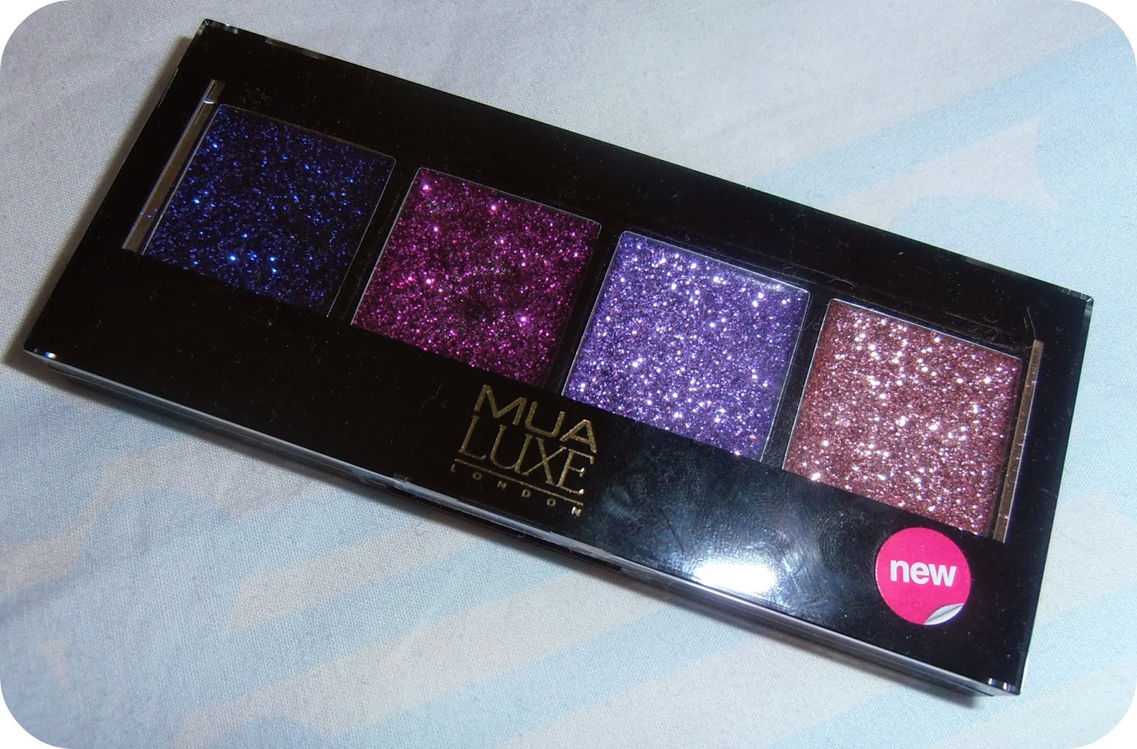 Shell Senseless MUA Luxe glitter eye palette in Twilight