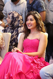 Actress Raashi Khanna Stills At Prati Roju Pandage Pre Release Event Actress Raashi Khanna Stills At Prati Roju Pandage Pre Release Event