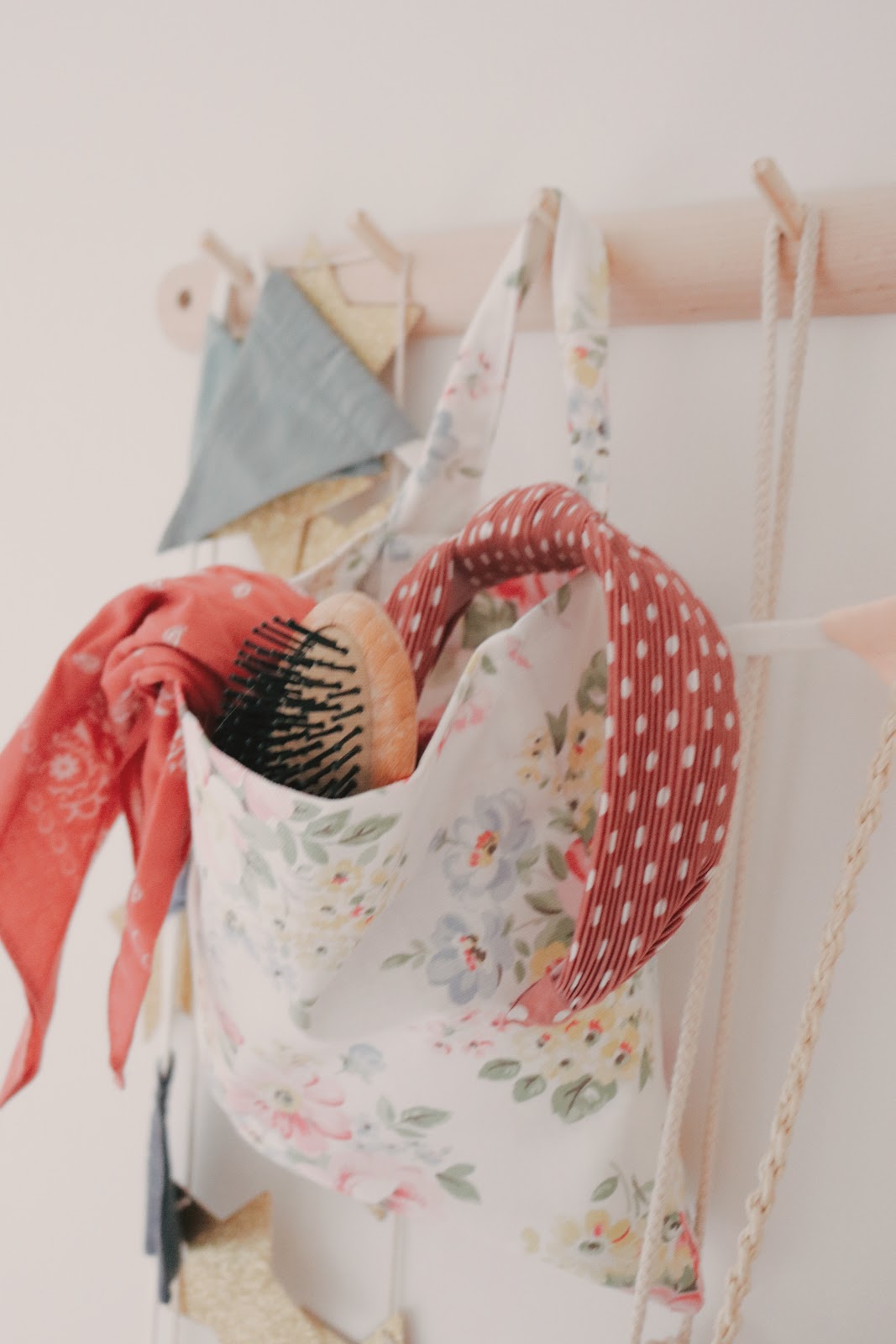 Hanging Storage Bags {Simple Sewing} Brick Dust & Glitter
