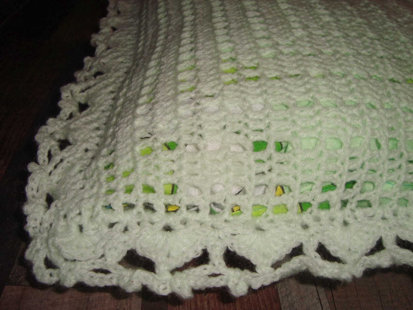 Handmade by Camelia How to design a crocheted lace for a pillow case