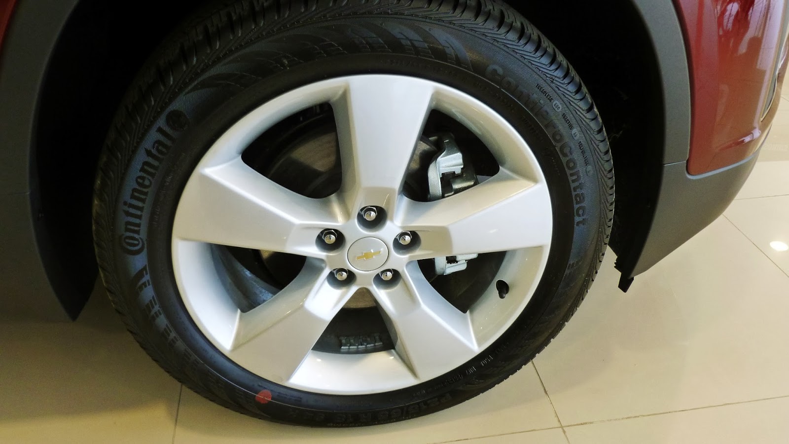 Os detalhes do Chevrolet Tracker 2014