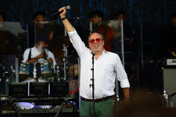 Hans Zimmer performs on stage during day three of Formula 1 Singapore Grand Prix at Marina Bay Street Circuit on September 22, 2019 in Singapore
