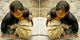 Fakta Dibalik Foto Dua Bocah Berpelukan yang Sangat Mengharukan Fakta Dibalik Foto Dua Bocah Berpelukan yang Sangat Mengharukan