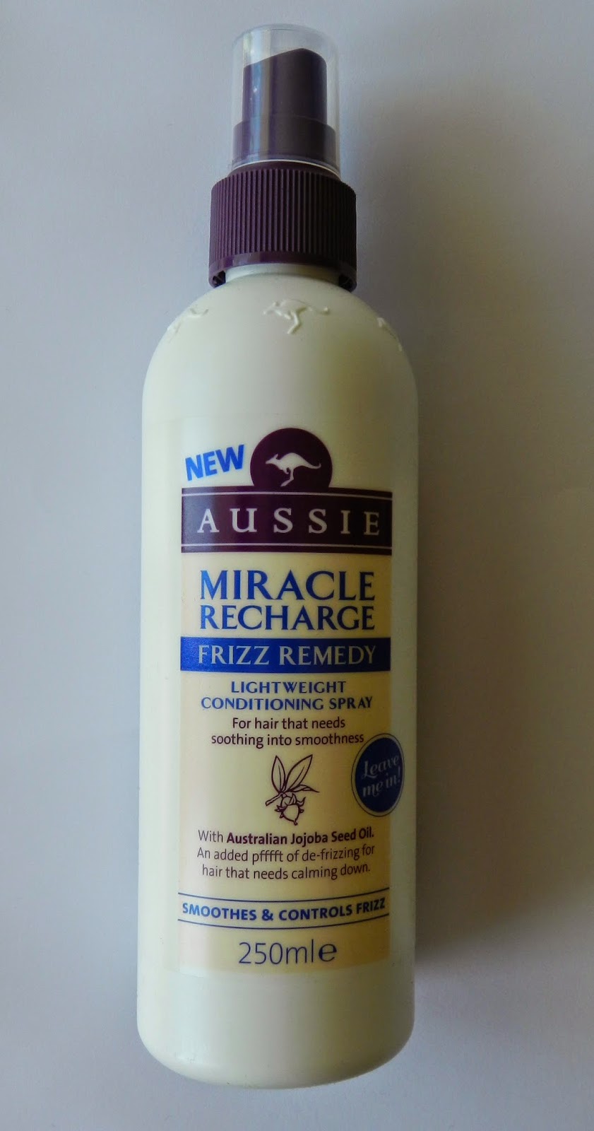 Unfade what fades Aussie Miracle Recharge Colour and Frizz Remedy