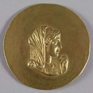 Olympias Olympias, birth name; Myrtle, was the daughter of Neoptolemus