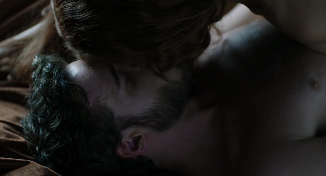 Richard Madden shirtless in 'Medici - Masters Of Florence' - S01E...