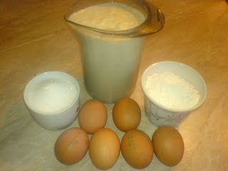 retete cu oua lapte zahar si faina, cum se face crema cremsnit, retete culinare,