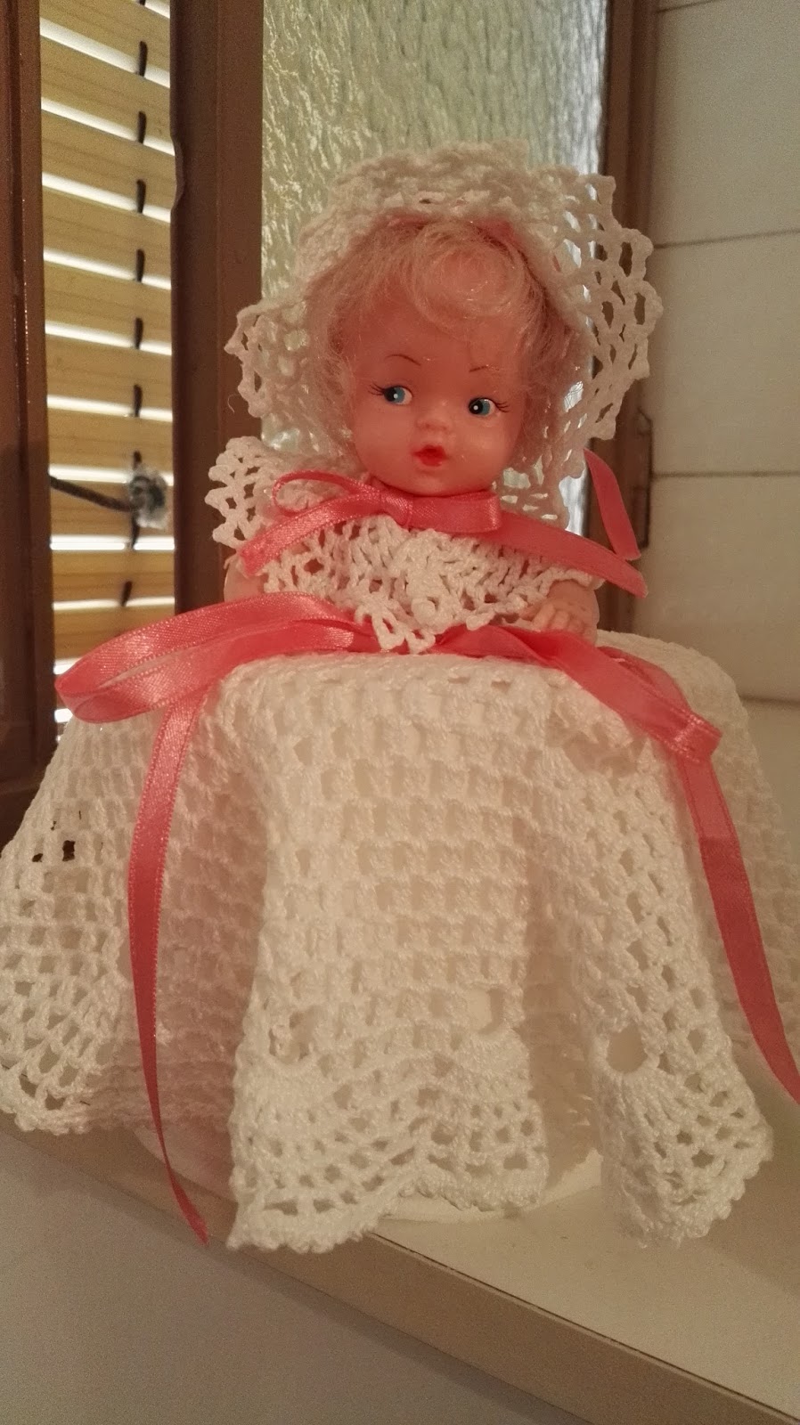 Las manualidades de Carmen Hinojosa: Muñeca para tapar el papel higiénico