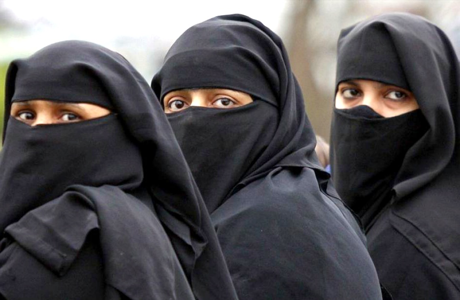 Gambar Wanita Muslimah Bercadar | Kumpulan Gambar