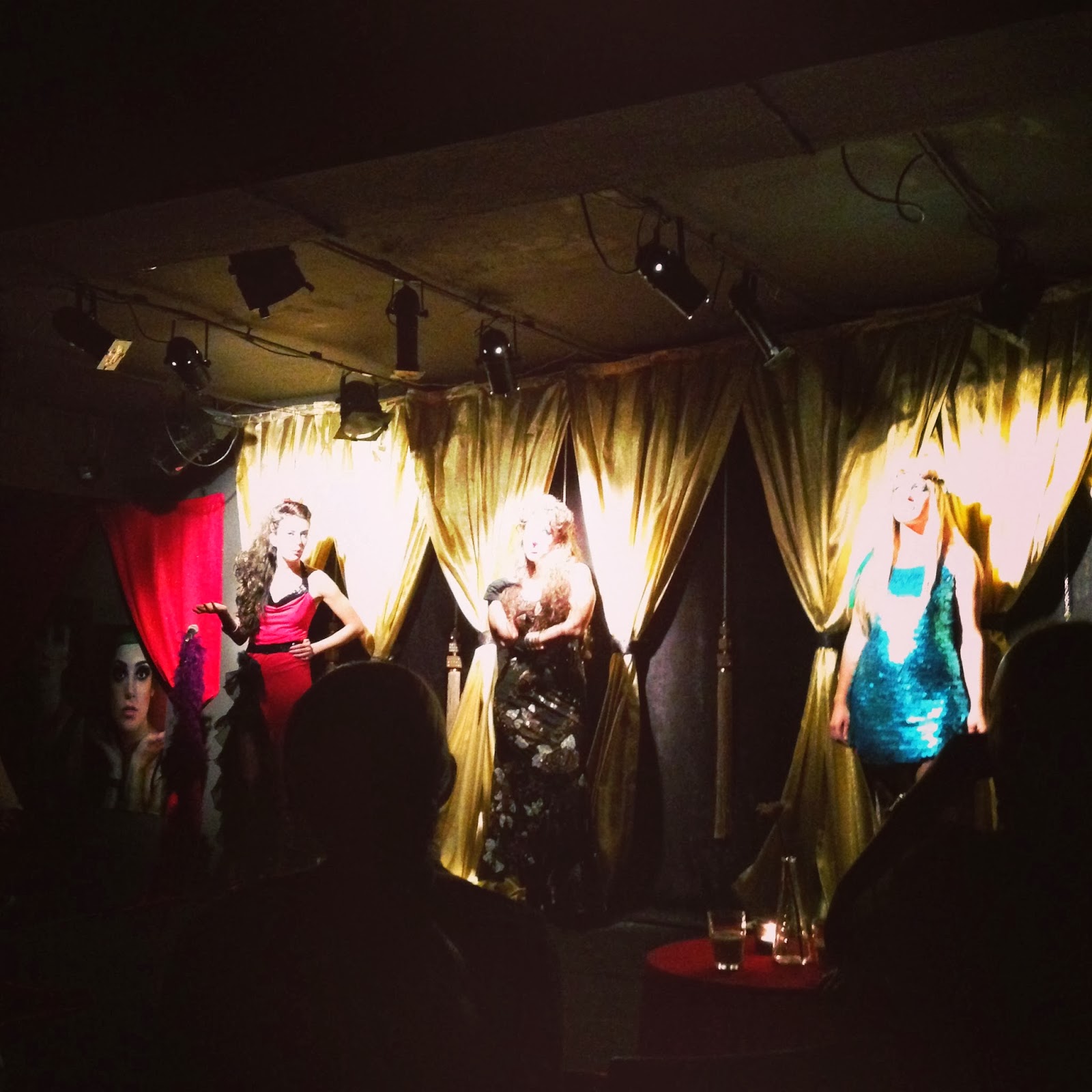 Ve sözcükler güzel oyuncaklardır. Oyun güzeldir.: 2013