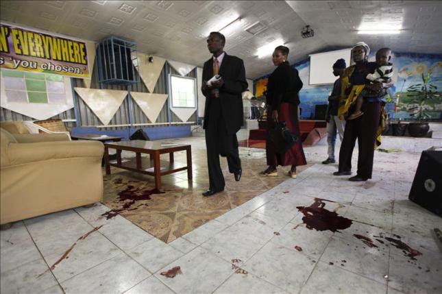 Lanzan granada en iglesia evangélica en Kenia