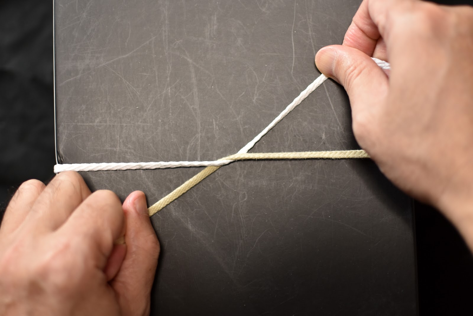 ベルルッティ結びの結び方 動画 図解