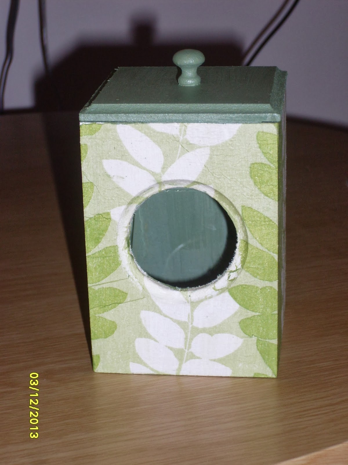 Todo Manualidades LyG: Decoupage en Madera y Vidrio