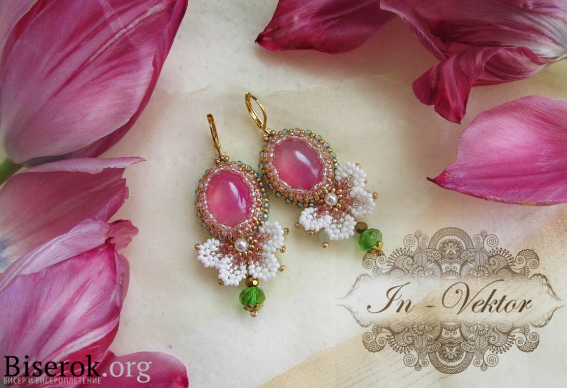 Pretty Bead Embroidery Earrings Tutorial Features Beaded Frill / The