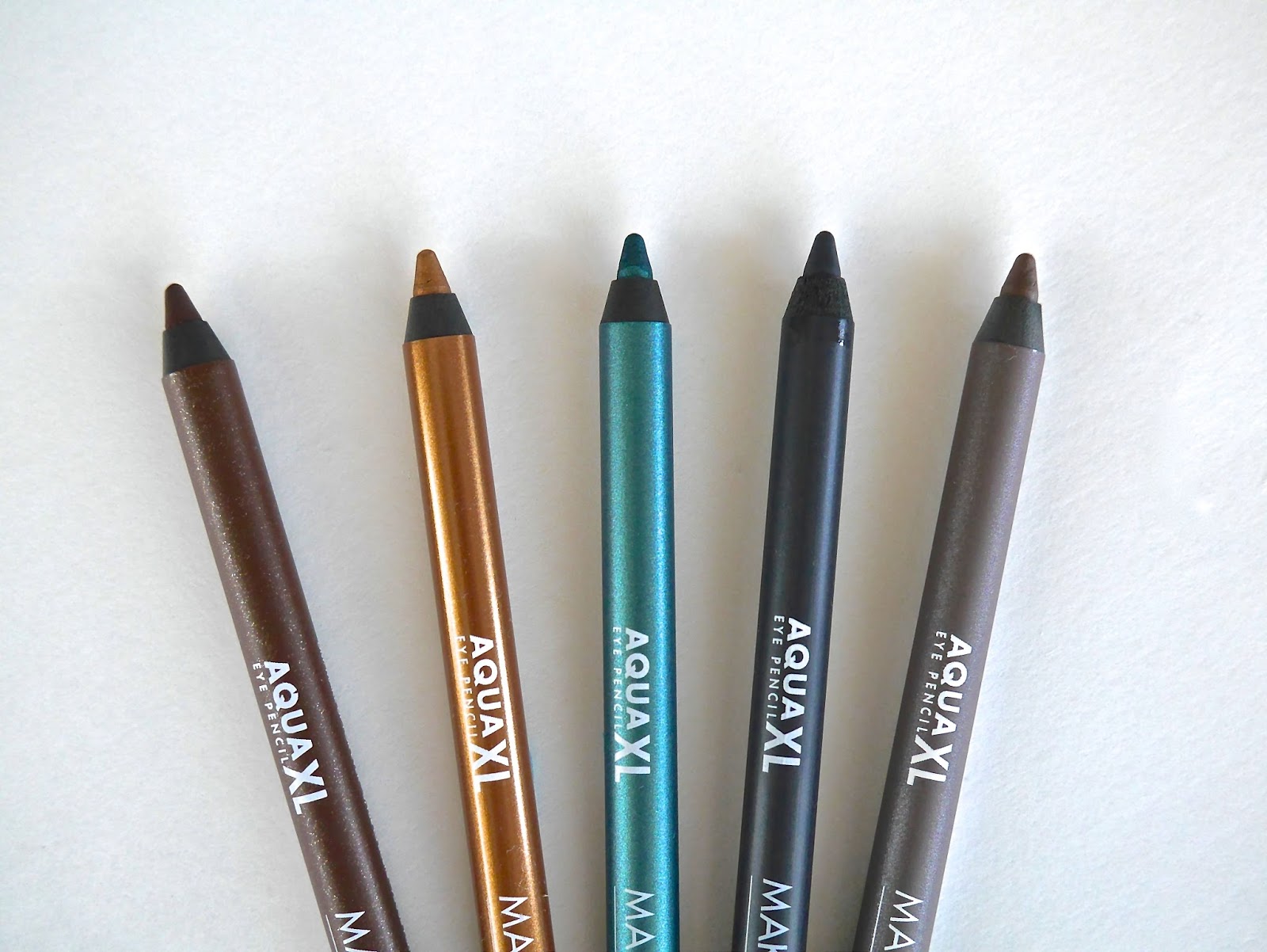 REVIEW: Make Up For Ever XL Eye Pencil Waterproof Eyeliner / Reflection of Sanity