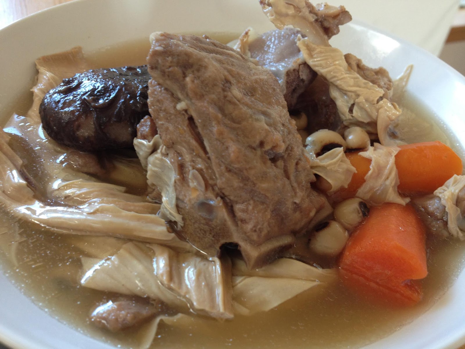 Insatiably Epicurious... Chinese Pork Broth with BlackEyed Peas and