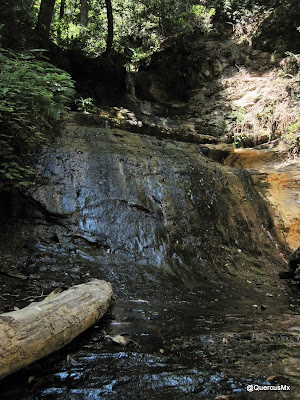 Golden reek Falls / Cascada Golden Creek