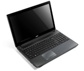 Acer AS5749-2334G50Mikk (393€)