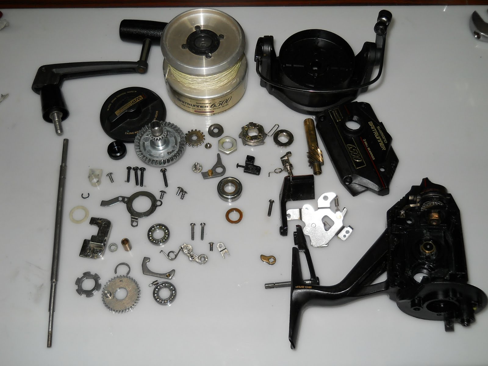 SHIMANO BAITRUNNER 4500 & 6500 ~ Xeno Reels Service And Repair