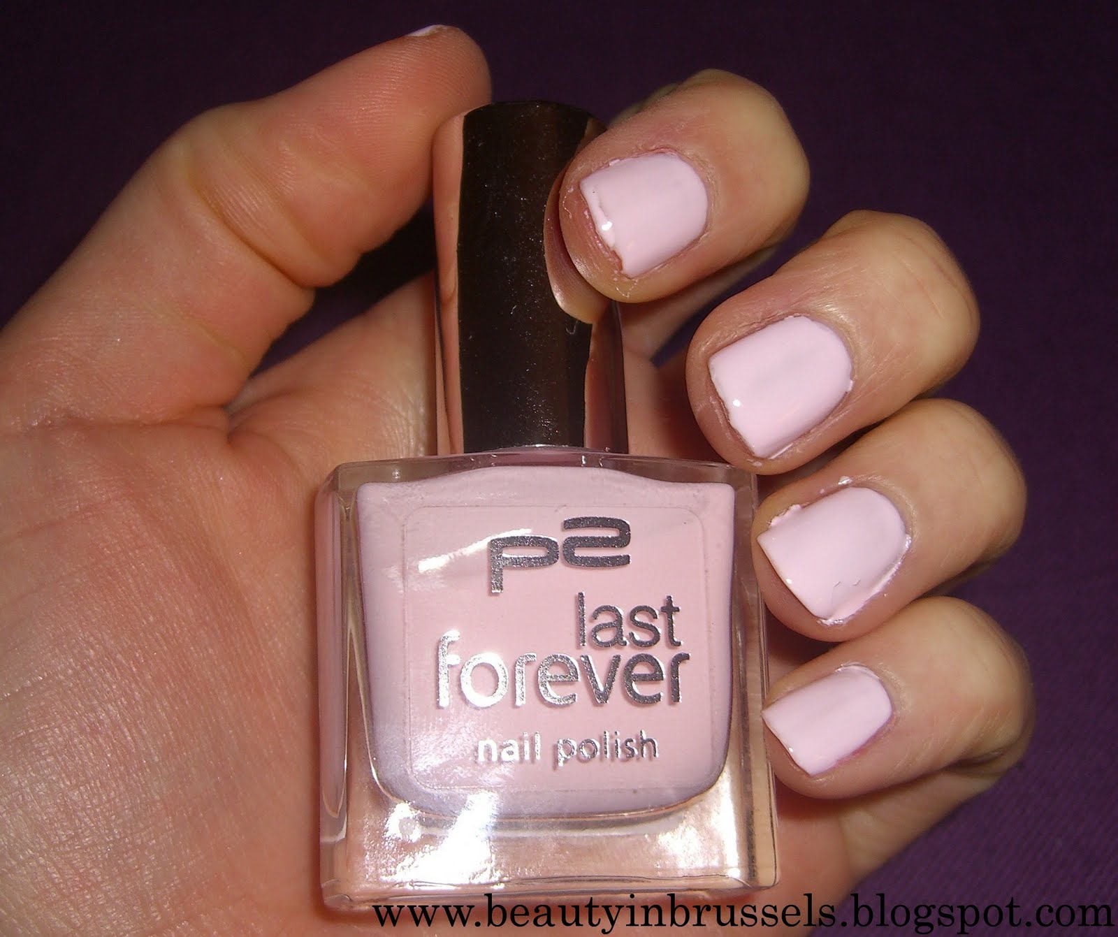 Beauty in Brussels p2 last forever nail polish + p2 crack ling top coat