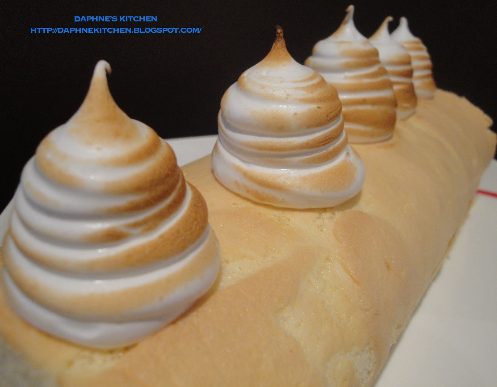 Daphne's Kitchen Durian Swiss Roll with Meringue