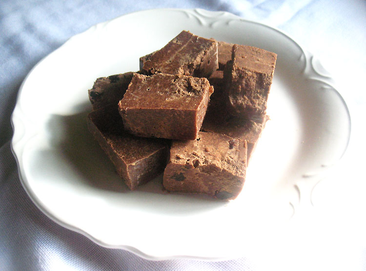Vegan Chocolate-Coconut Butter Fudge with Dried Cherries - No-Bake ...