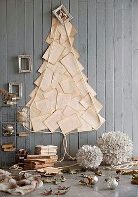 Χριστουγεννιάτικα δέντρα από απλά υλικά